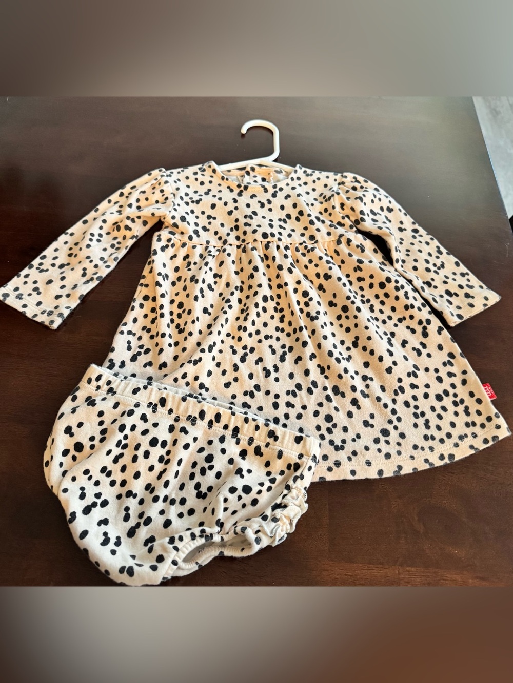 Magnetic Me animal print Dress with matching Ruffle bottom. Size 12-18 months